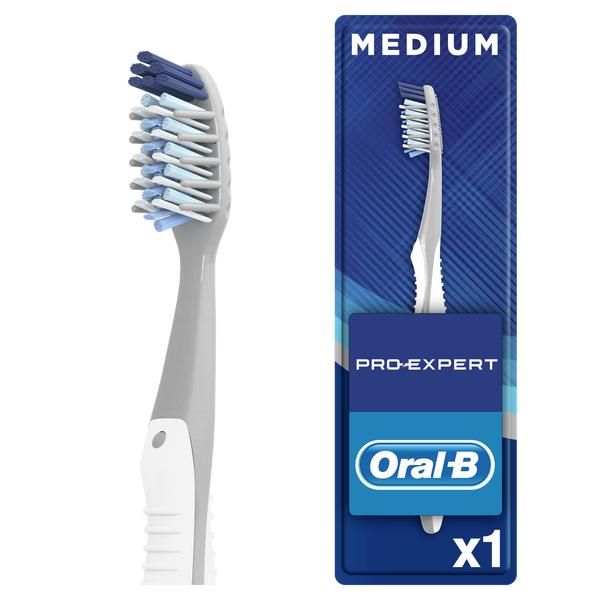 Щетка зубная средняя жесткость Pro Expert Clean Oral-B/Орал-би